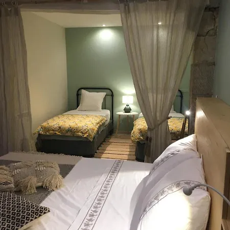 Bed and Breakfast Les 3 échoppes à Charge Extérieur photo