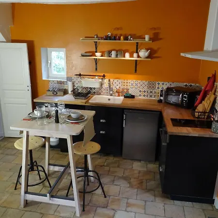 Bed and Breakfast Les 3 échoppes à Charge Extérieur photo